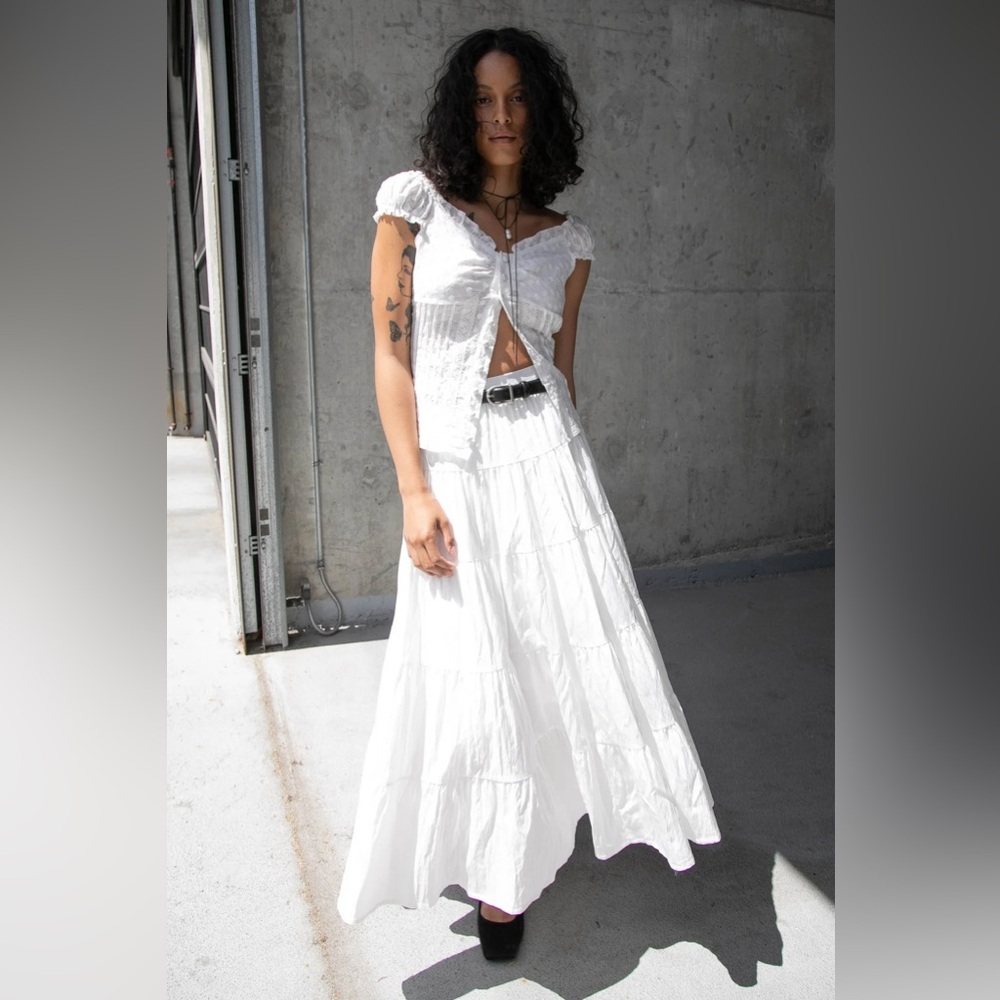 OAK + FORT Five Tiered White Maxi Skirt with Pockets